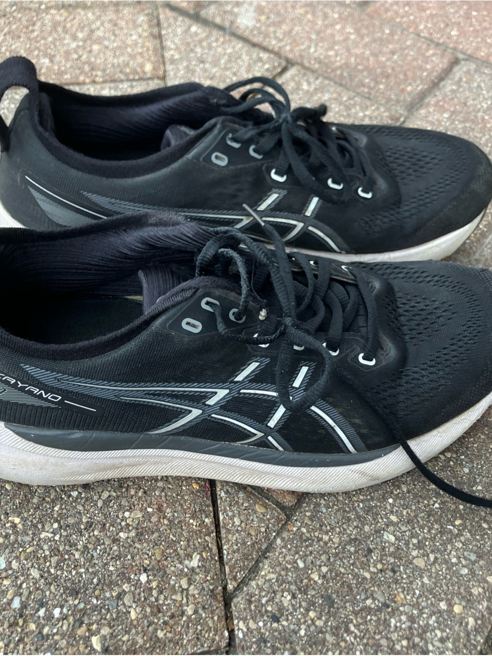 ASICS Gel-Kayano 31 Men’s 9.5 black Athletic Running Shoes